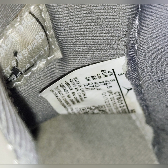 Air Jordan 11 Retro Cool Grey (2021) Men's size 9 - Picture 7 of 7